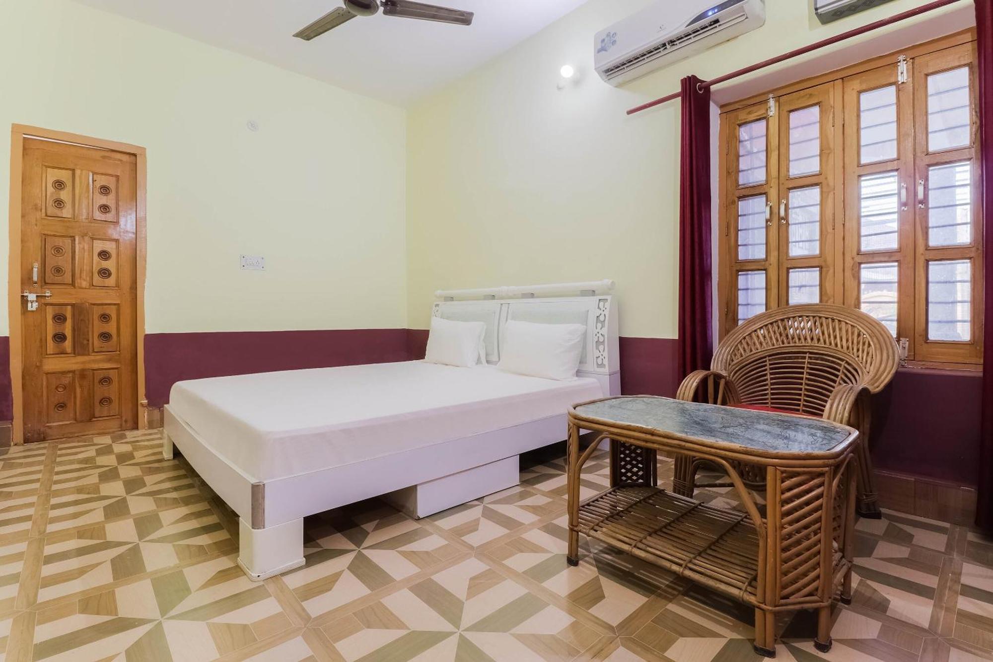 Hotel O Jyotish House Ayodhya Ngoại thất bức ảnh