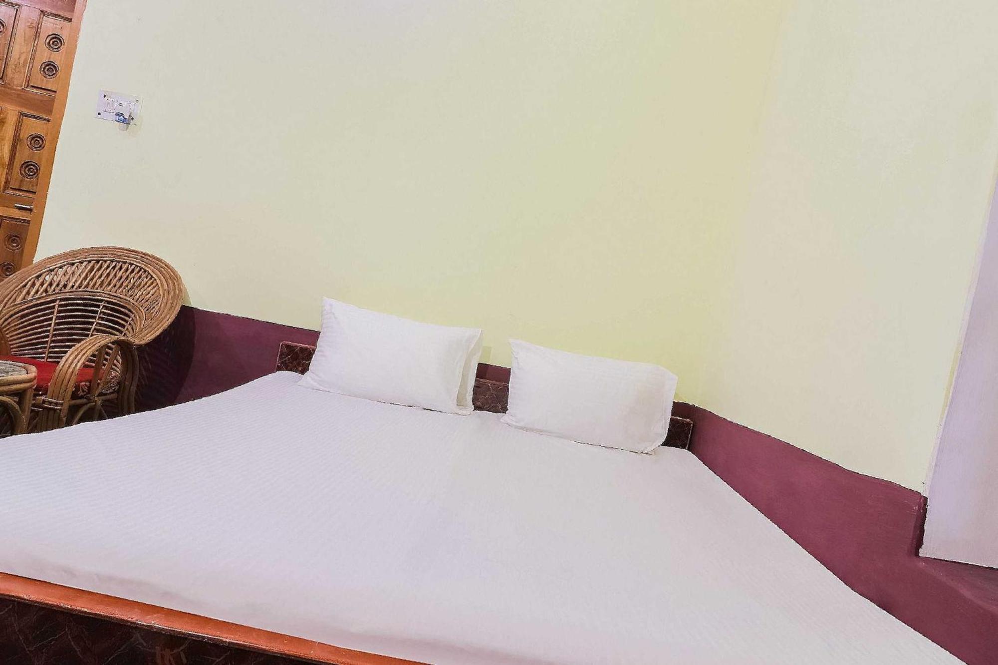 Hotel O Jyotish House Ayodhya Ngoại thất bức ảnh