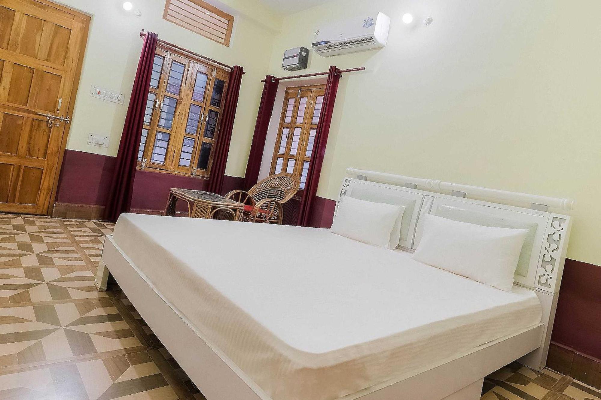 Hotel O Jyotish House Ayodhya Ngoại thất bức ảnh