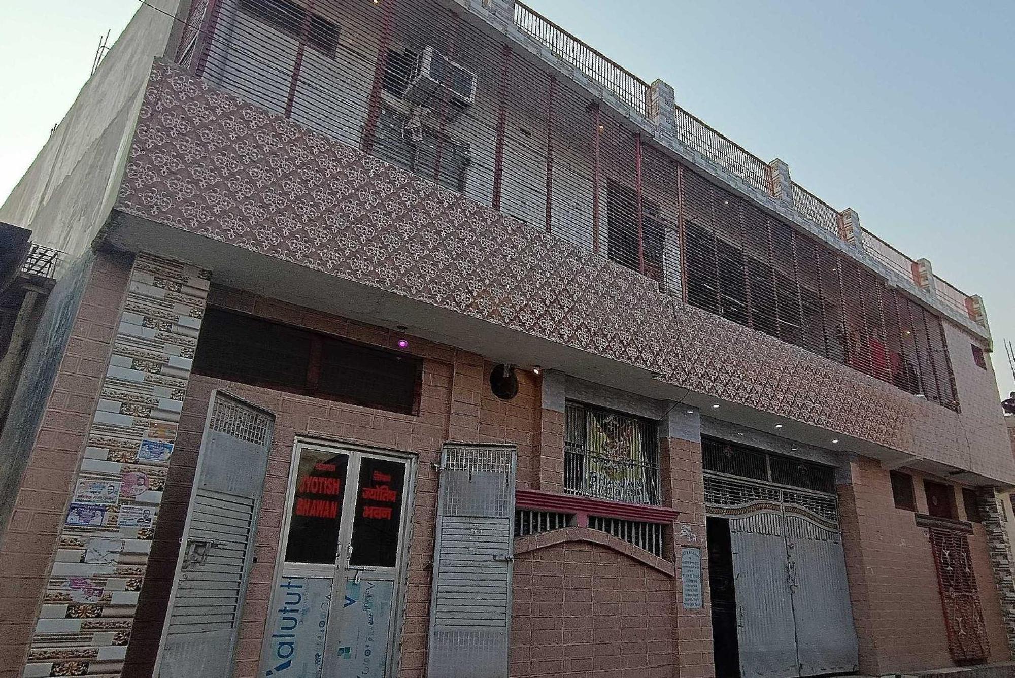 Hotel O Jyotish House Ayodhya Ngoại thất bức ảnh
